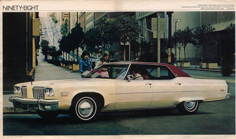 1974 Oldsmobile Full-Line Brochure Page 33